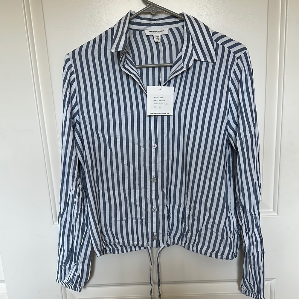Beachlunchlounge Blue and White Striped Top